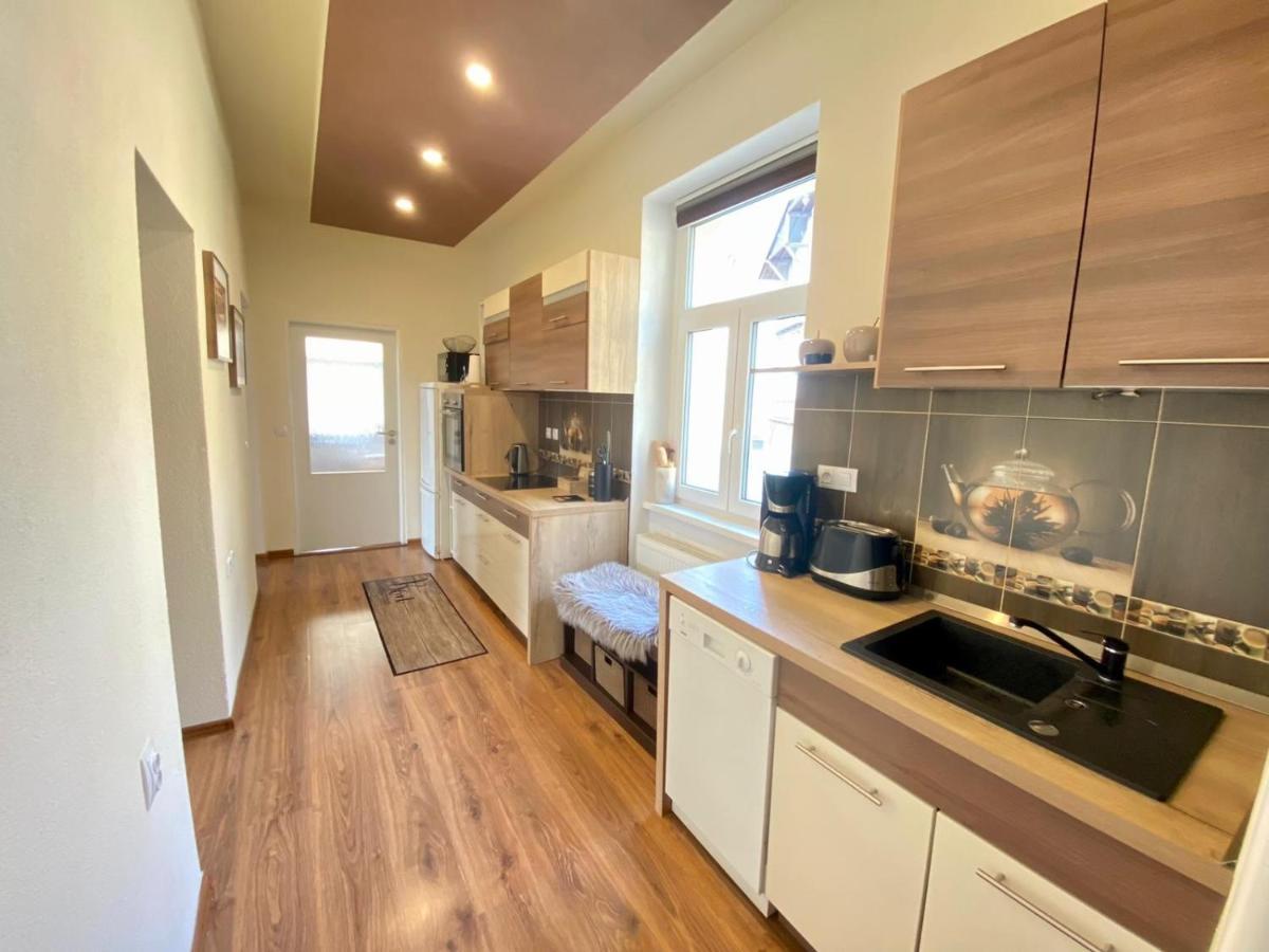 Апартаменты Lili Apartman Марианске-Лазне Экстерьер фото