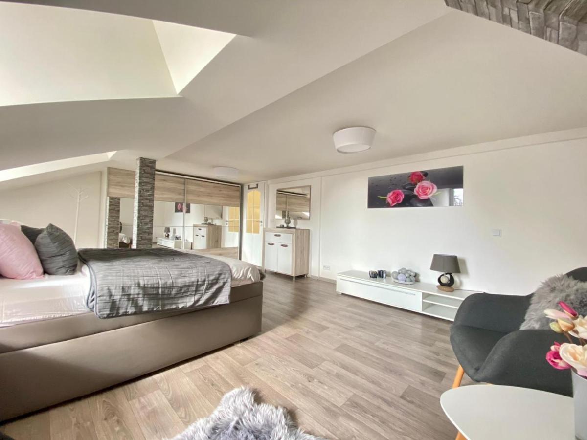 Апартаменты Lili Apartman Марианске-Лазне Экстерьер фото