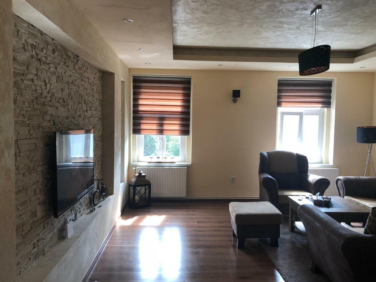 Апартаменты Lili Apartman Марианске-Лазне Экстерьер фото