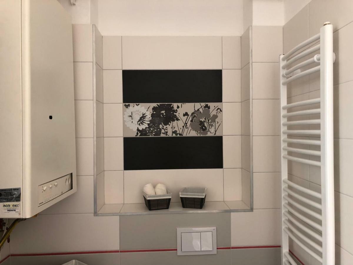 Апартаменты Lili Apartman Марианске-Лазне Экстерьер фото
